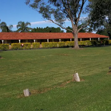 Lakeside Lodge Motel