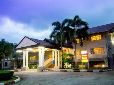 Nida Rooms Lam Phu 339 at Nattapong Grand Hotel