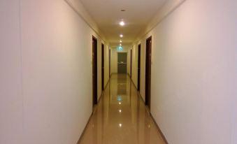 Inthanin Hotel