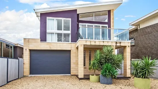 Surfers Lodge Seaford