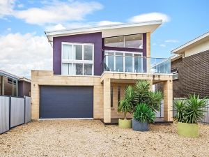 Surfers Lodge Seaford