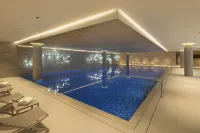 Tangla Hotel Brussels - Pools