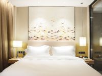 万信酒店(上海国际旅游度假区周浦万达地铁站店) - 舒适大床房