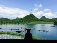 普者黑日扎白扎湖景客栈 - 月影湖景阳台家庭复式楼