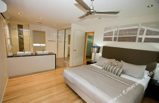 Mission Beach Holiday-Azure on Mission酒店