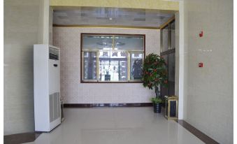 Yongdeng Qinchuan Hotel