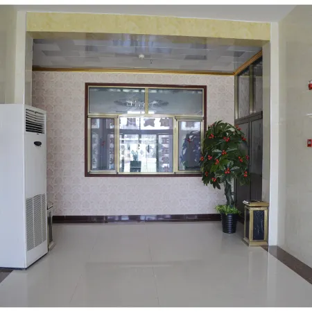 Yongdeng Qinchuan Hotel