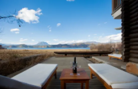 Lugu Lake Honeymoon Solu Boutique Holiday Hotel