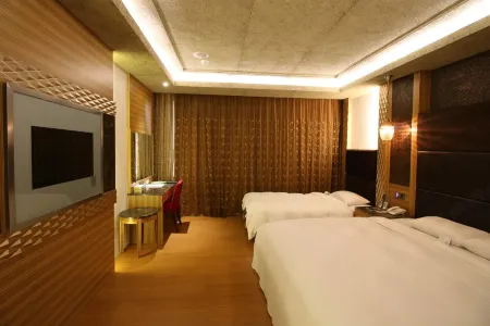 R7 Eco Hotel