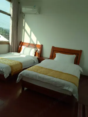 Yuxian Tea Farmer Inn (Taohuatan Scenic Area) - Khách sạn giá rẻ