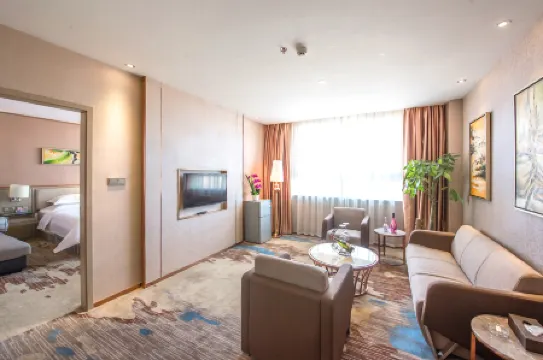 Ruixin International Hotel (Shenzhen Buji East Station) Отели рядом с достопримечательностью «Buji Park»