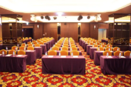 フーシン ホテル タイナン