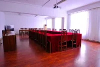 Homeinn Hotel (Jinan Railway Station North Square Metro Station Mingquan Square)