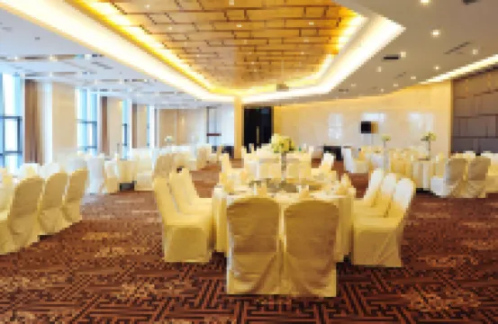 เซินหยาง เอ็นอียู อินเตอร์เนชั่นแนล โฮเต็ล