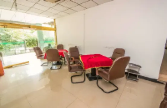 峨眉山湖畔人家客棧