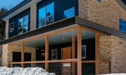 Phoenix Chalets by Hhg