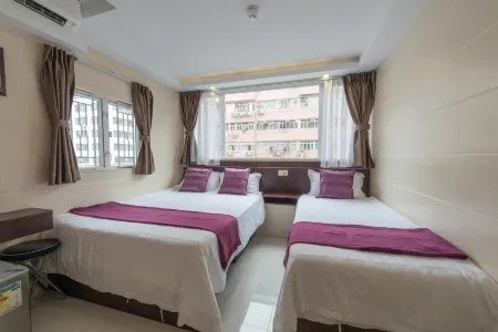 Happy Holidays Hostel(Next to Tsim Sha Tsui MTR Station)