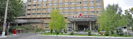 Ramada by Wyndham Tashkent Отели рядом с достопримечательностью «Площадь Мустакиллик»