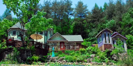 Fermata Pension Отели рядом с достопримечательностью «Korea Botanic Garden»