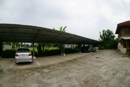 Phumchan Place Hotel