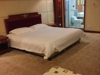 上海航头凯莱酒店 - 标准大床房(无窗）