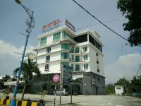 Paradise Spa Hotel Hotels near Kota Lukut