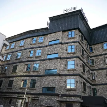 Daegu Dongseongro Brown Dot