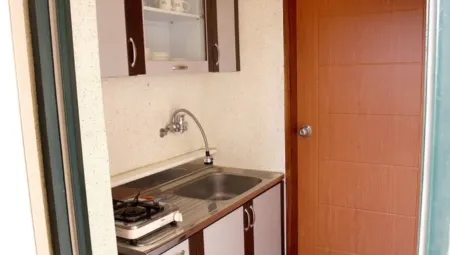 Taean Hill House Pension Отели рядом с достопримечательностью «Kkotji Beach»