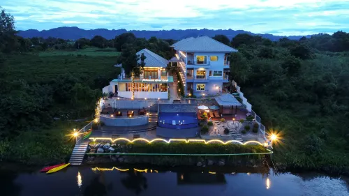 Princess River Kwai Hotel Hotel di Kanchanaburi
