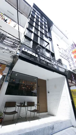 Lamurr Sukhumvit 41