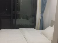腾森酒店公寓(广州万科米酷店) - 特惠大床房