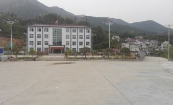 Henghe Hostel