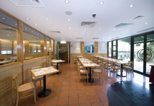 비숍 레이 인터내셔널 하우스 전망