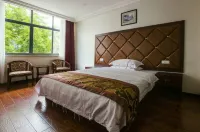 Shizhu Yijia Hotel