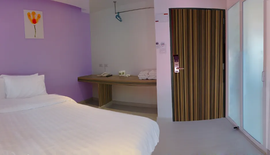 Nantra Ekkamai Hotel