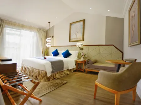 Brilliance Garden Hotel Отели рядом с достопримечательностью «Luoshui Wetland Park»