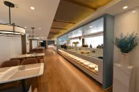 Hongbao Hotel (Xuchang Caowei Ancient City Pang Donglai Times Square) Hotel di Xuchang