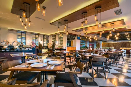 Luminor Hotel Jemursari by WH Отели рядом с достопримечательностью «University of 17 Agustus 1945 Surabaya»