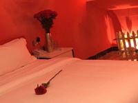 广州潮汐主题酒店 - 红色浪漫主题大床房