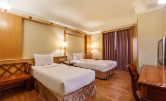 SL HOTEL