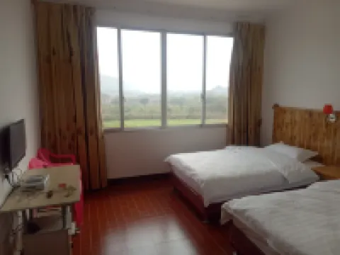 Guilin Cheryou Restaurant (Overseas Chinese Farm shop)