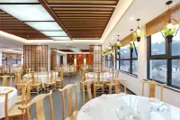 Selenium-themed Inn In West Huangshan City