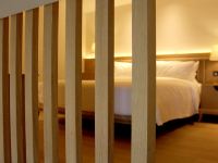 烟台百纳瑞汀花园酒店 - 阳光复式大床房