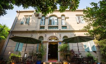 Delinyuan Hotel - Housity
