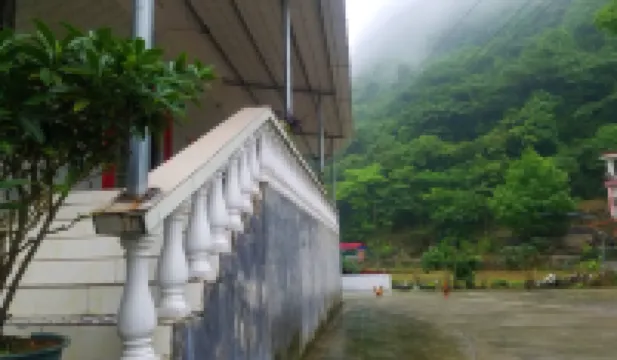 Maolan Beibao Inn