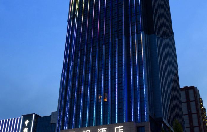 Lavande Hotel (Yinan Junyue Grand Hyatt Shopping Center Branch)