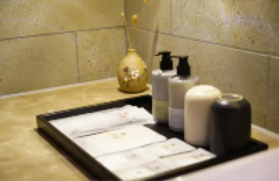 Qianna Hotel (Beihai high speed railway station store) Отели в г. Бэйхай