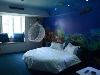 济南摩登主题公寓 - 蓝色海洋圆床房