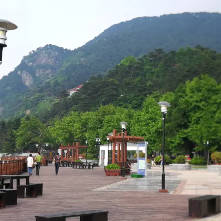 Jinling Hotel (Lushan Guling Street Garden Branch)