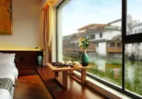 Yinqi River View Design Hotel 퇴사원(투이쓰위안) 주변 호텔